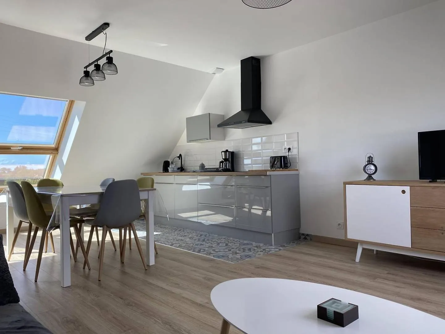 303 - Appartement 3 Pieces Tres Lumineux En Plein Coeur De Frehel